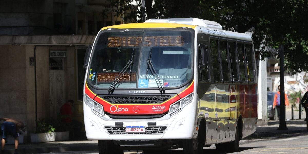 Quinta reunião entre rodoviários e patrões termina sem acordo no