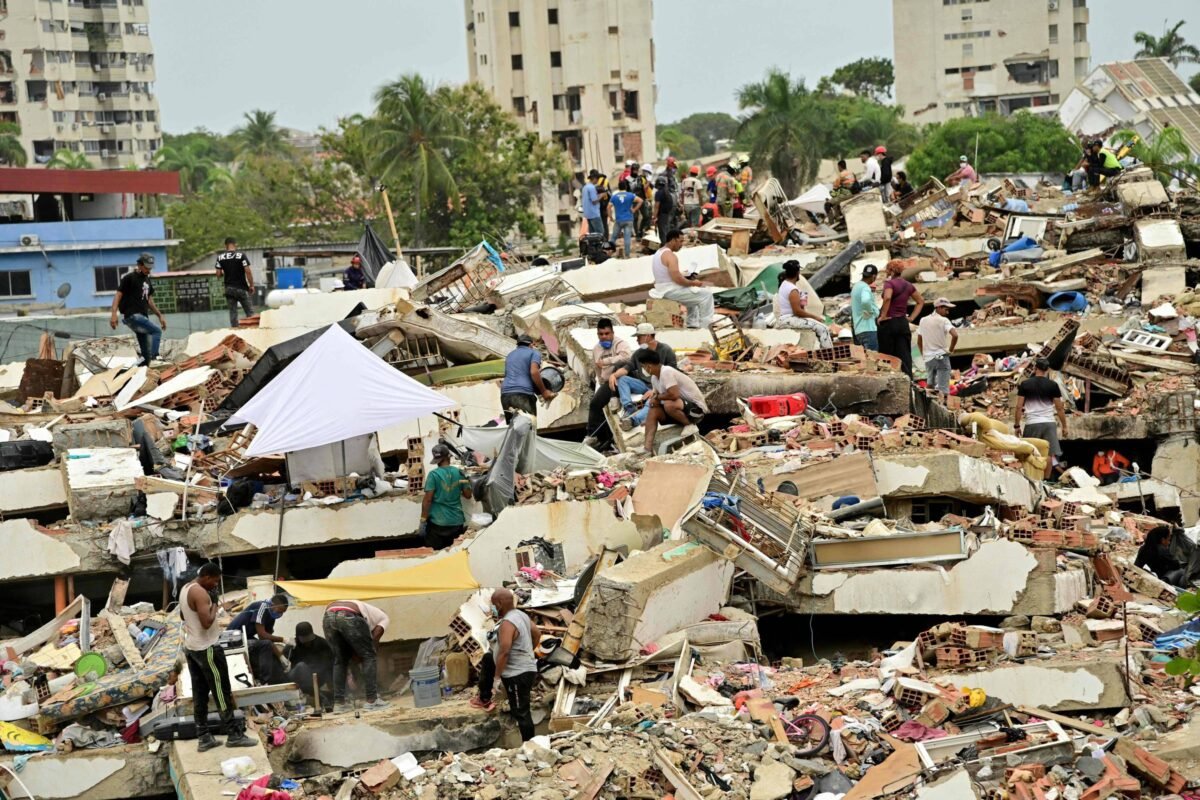 Terremoto Venezuela: Sobe para 2.645 o número de mortes -