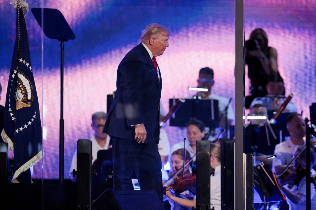 Trump critica comunismo em festa de 250 anos dos EUA