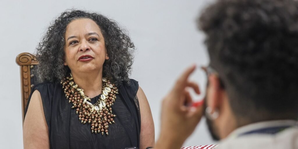 "Um Defeito de Cor não é uma contra-história", diz Ana