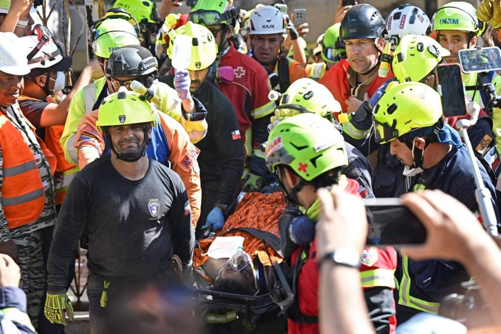 Venezuela: Homem é resgatado com vida após 8 dias -