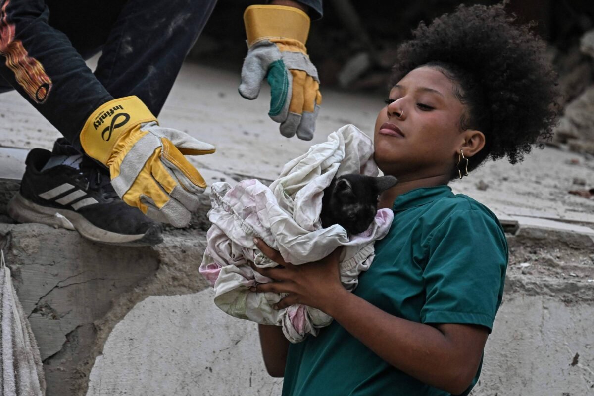 Venezuela: Sobrevivente de terremoto em 1967 ajuda vítimas - 21/07/2026