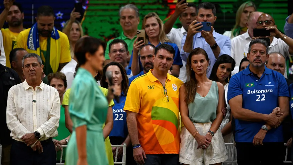 naom_6a39541b80016.webp.webp