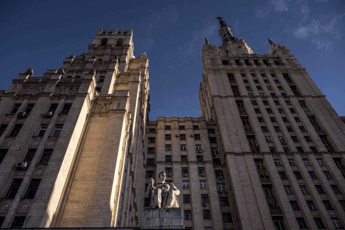 Atentado mata 3 em restaurante de luxo de Moscou -