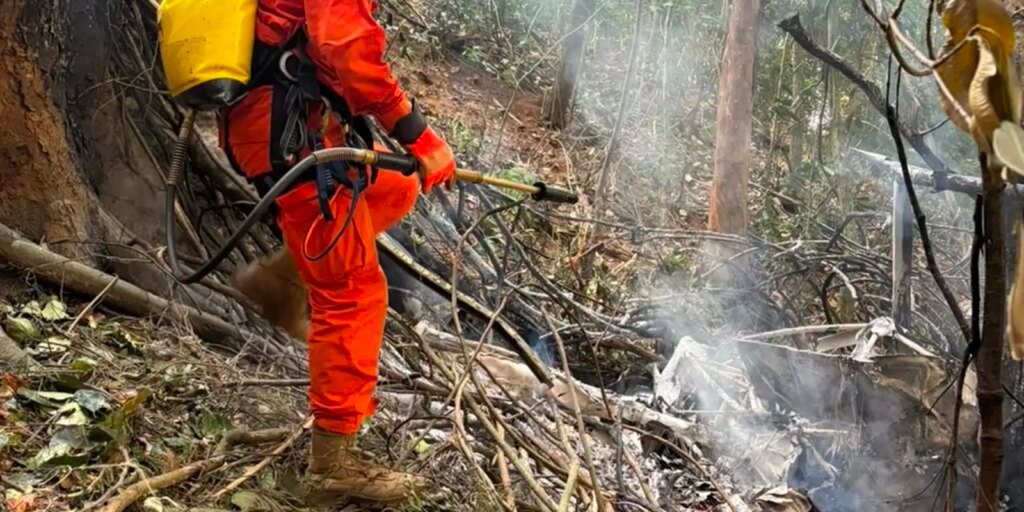 Colombianas que morreram na queda de helicóptero eram avó, mãe