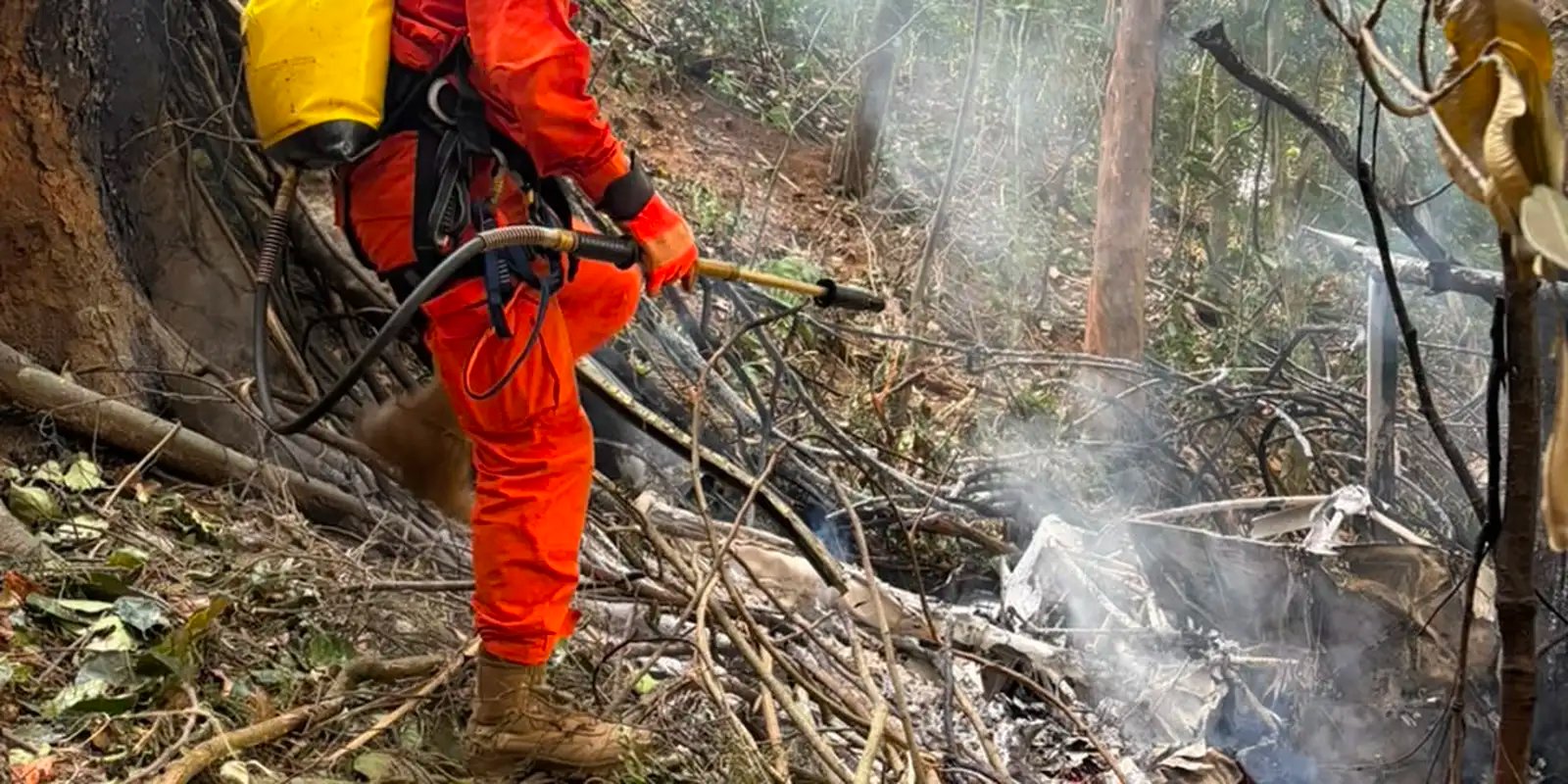 Colombianas que morreram na queda de helicóptero eram avó, mãe