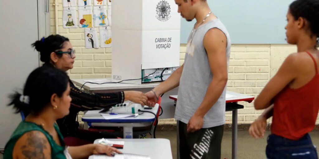Com envelhecimento da população, eleitorado jovem recua 22% em 16