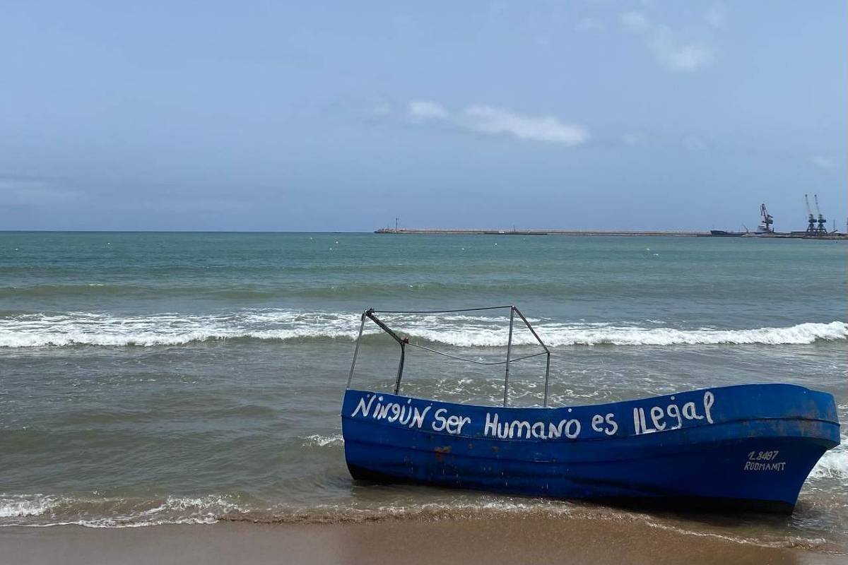 Crise migratória em Ceuta expõe colonialismo - 02/08/2026 - Bianca