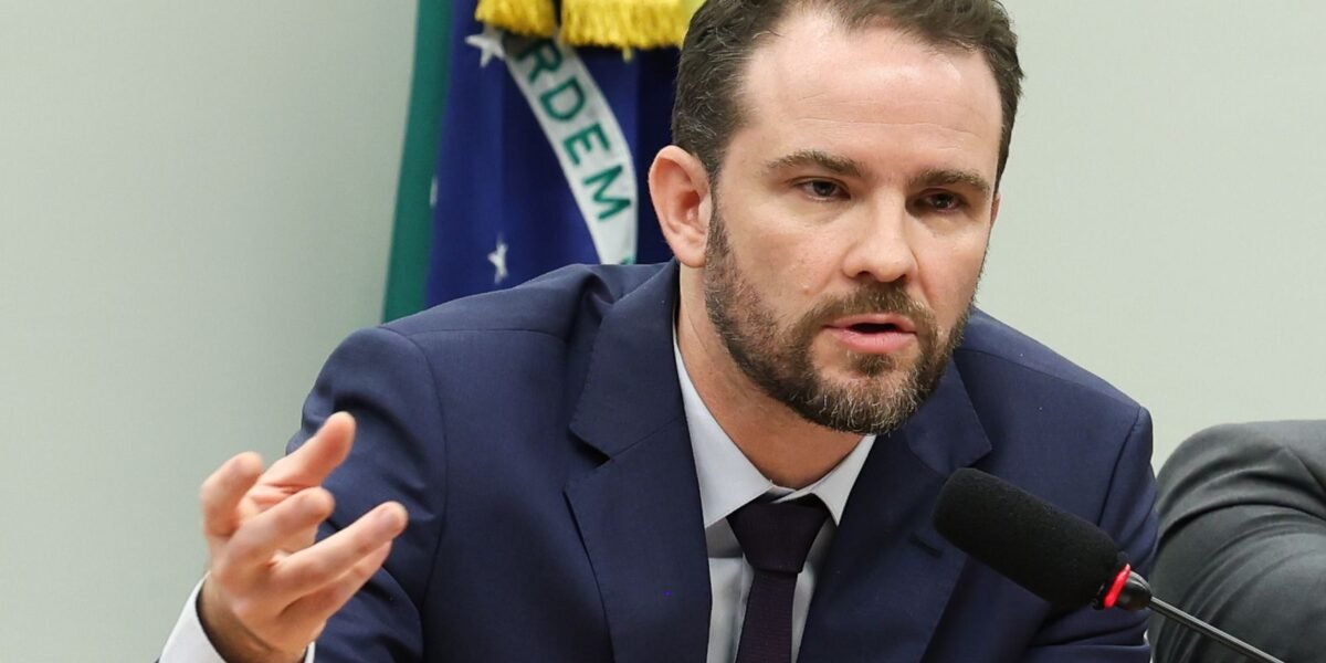 Durigan diz que aumento da dívida decorre dos juros, não