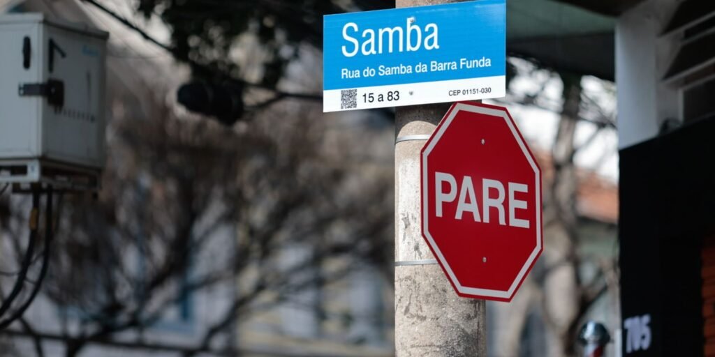 Em São Paulo, rua é renomeada em homenagem à história