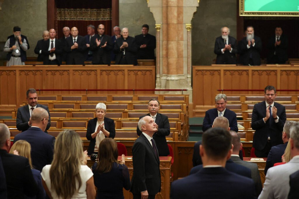 Hungria: Magyar avança no expurgo da era Orbán - 11/08/2026