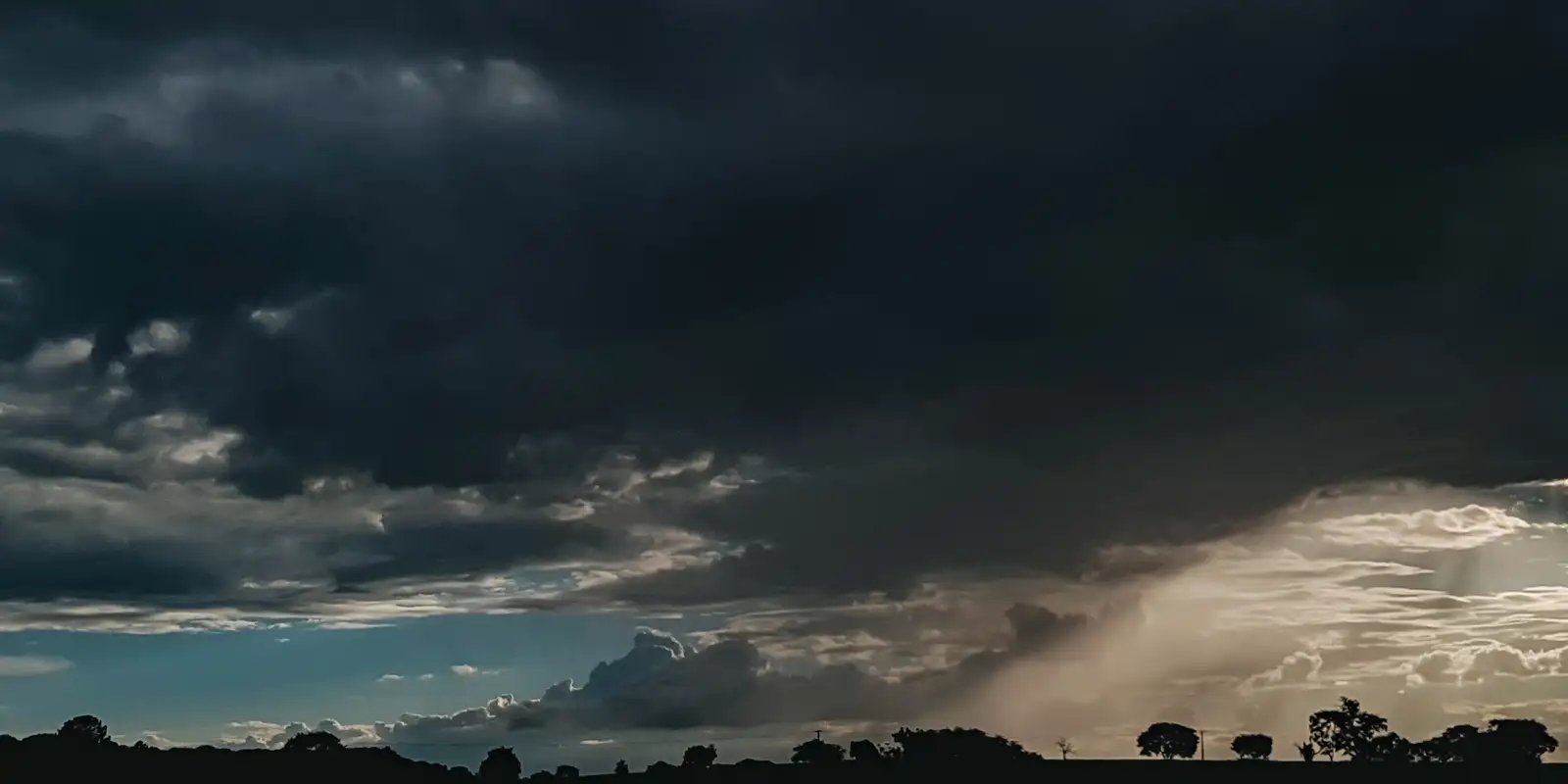 Rio Grande do Sul terá chuva intensa e ventos de