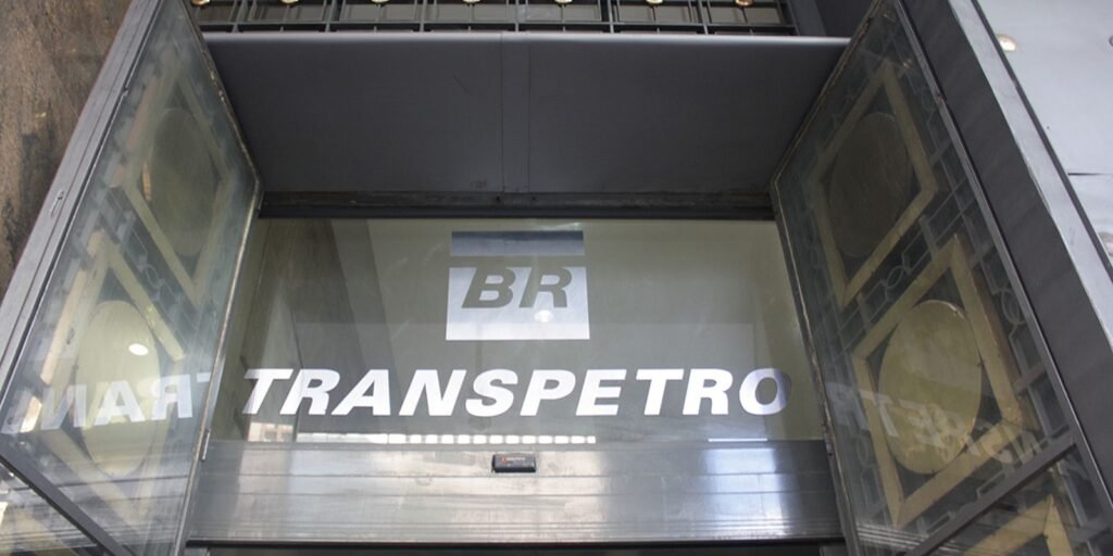 Transpetro abre concurso público com salário inicial de até R$