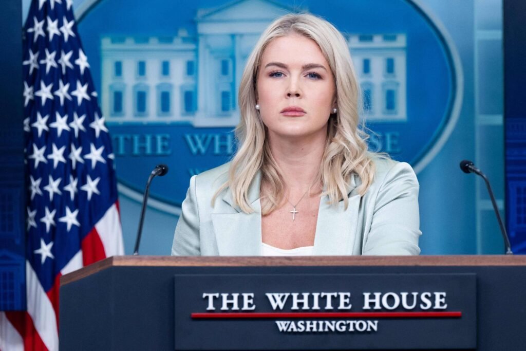 Trump anuncia saída de Karoline Leavitt da Casa Branca -
